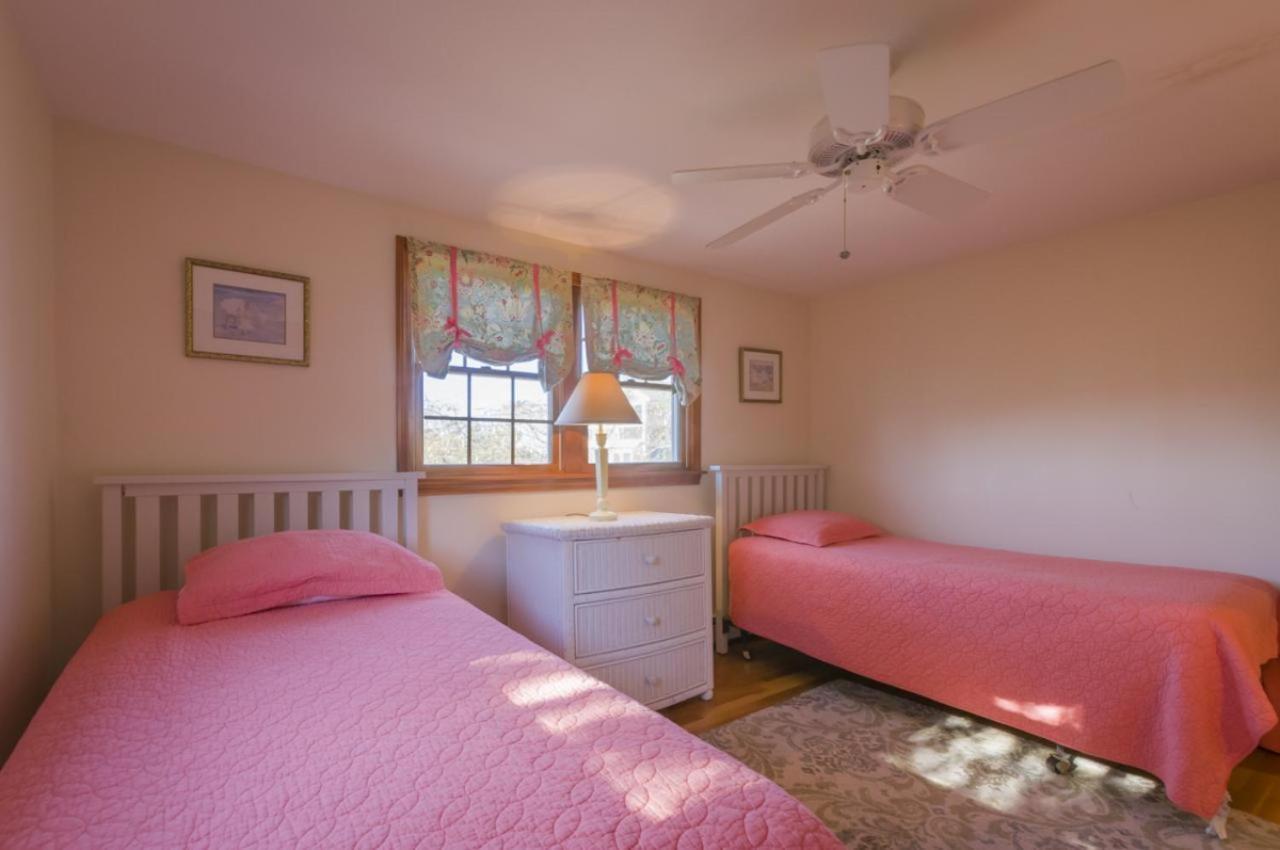 24 Captain Wing Road East Sandwich - - Cape Cod 외부 사진